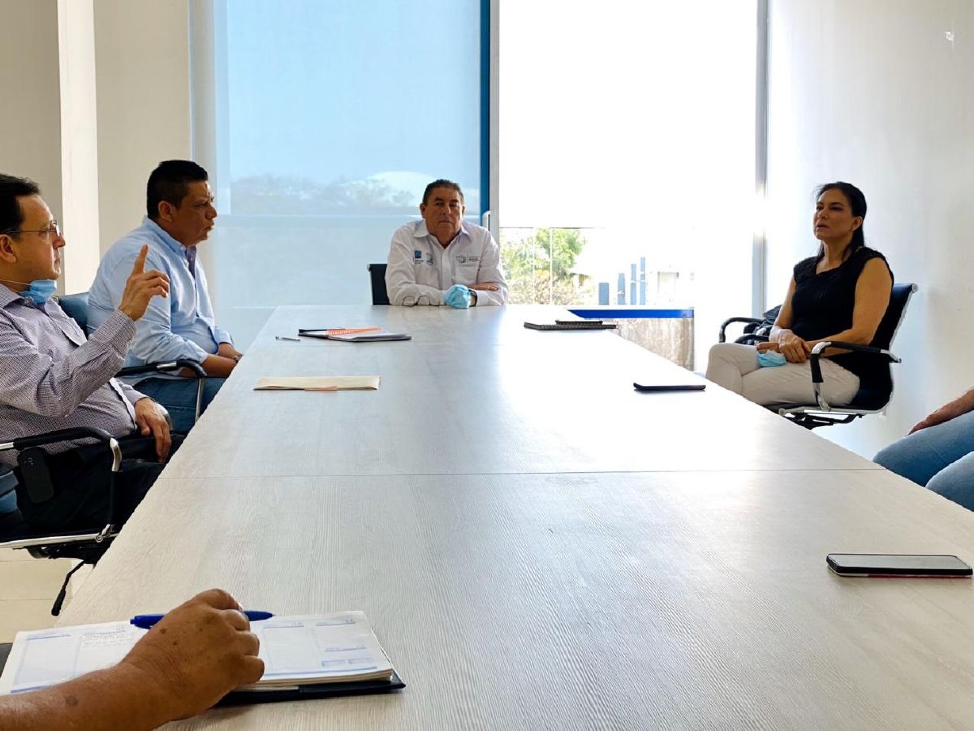 Anuncian créditos para transportistas