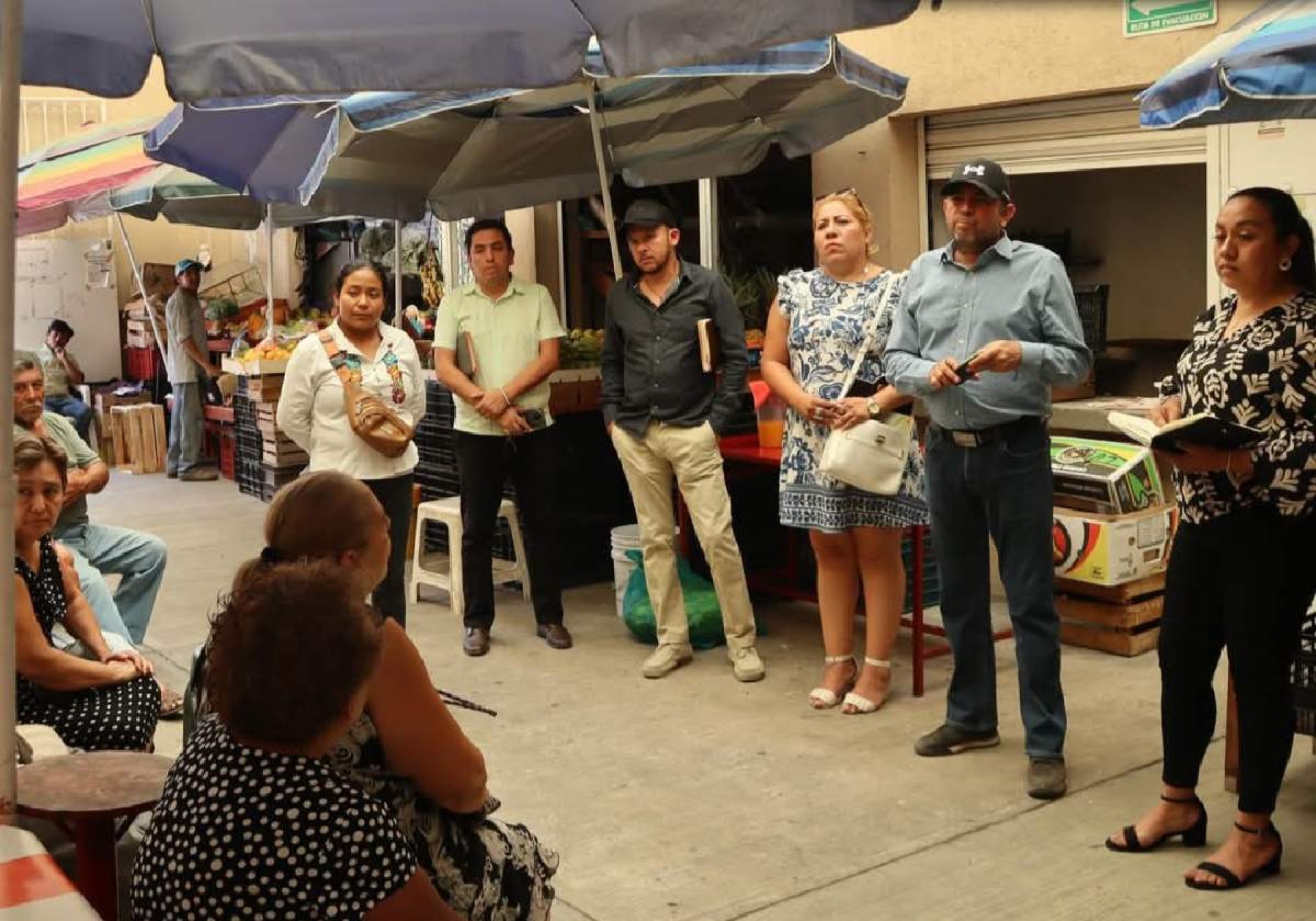 Locatarios del mercado de Mazatepec piden mejoras y reactivación comercial