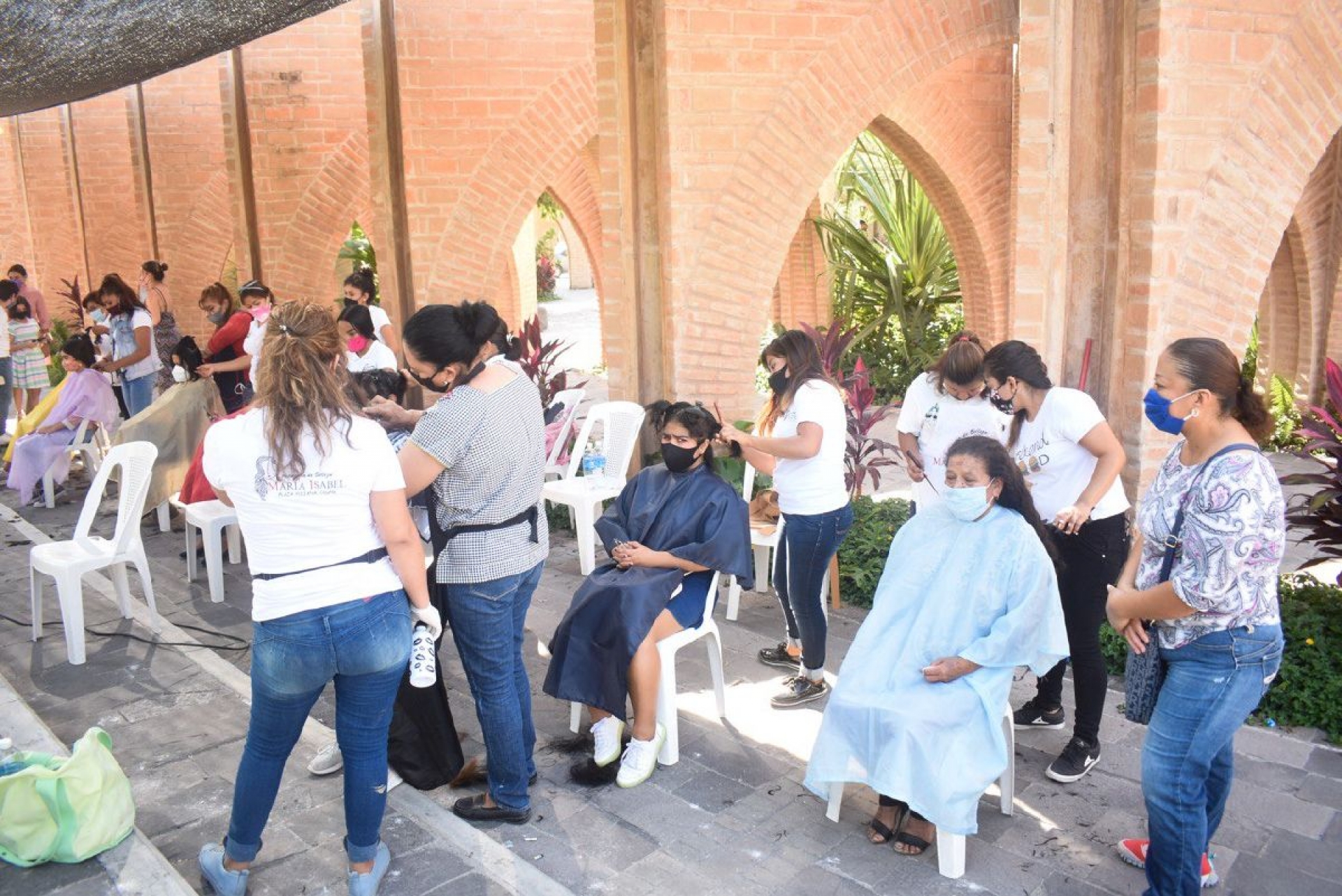 Reúnen 170 coletas de cabello en apoyo a niños con cáncer