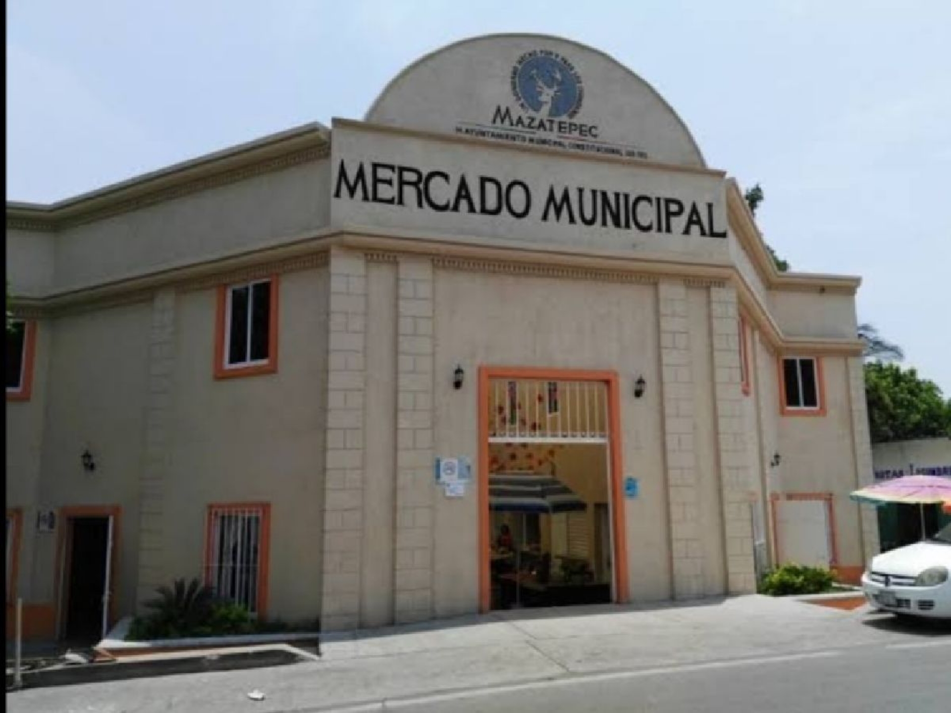 Ciudadanos pueden acudir con confianza al mercado de Mazatepec: comerciantes