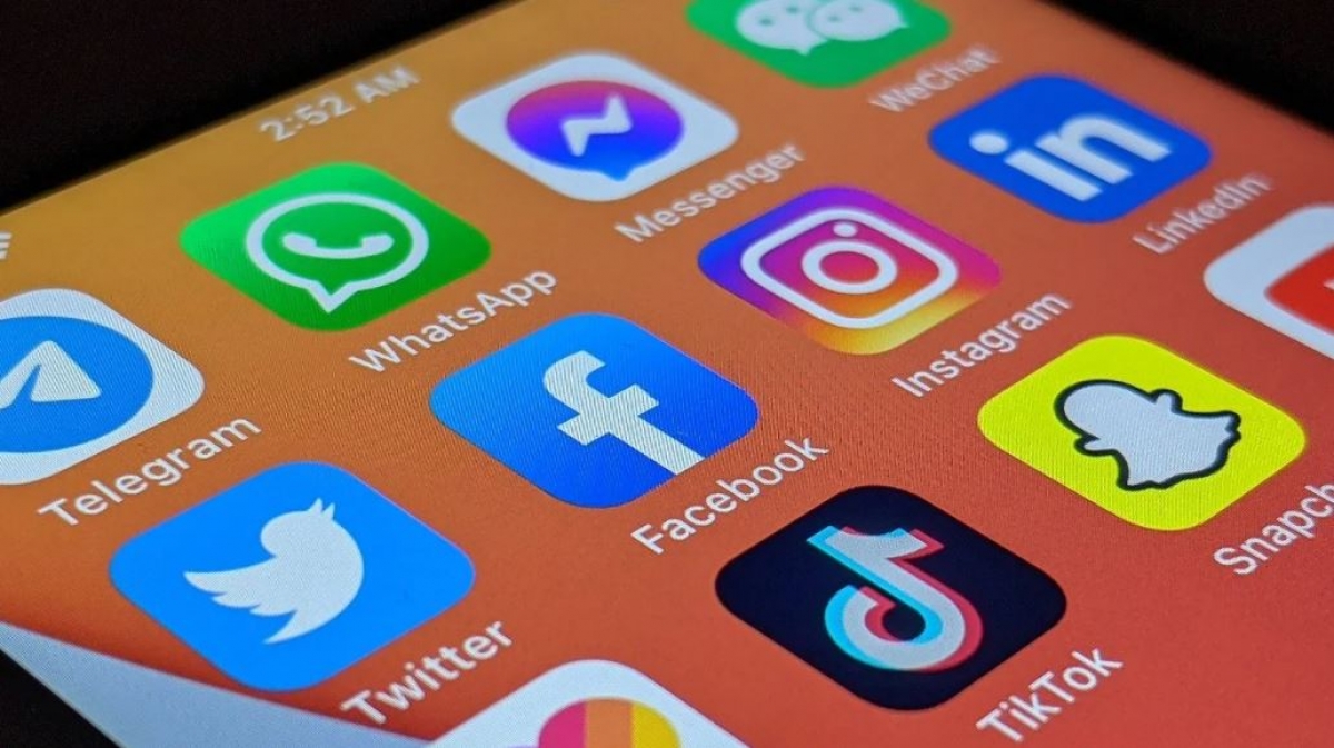 Esta es la razón por la que ves menos publicaciones en tu feed de Facebook