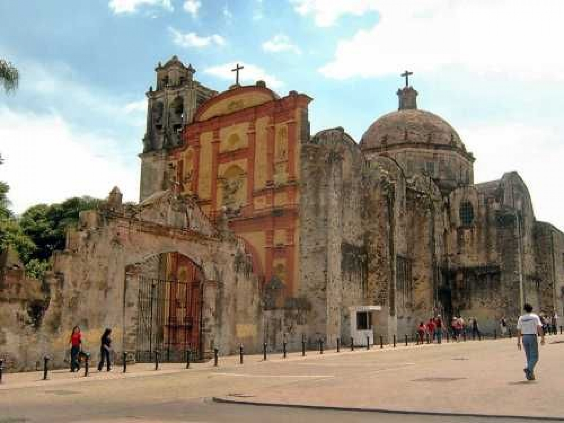 La Iglesia se prepara para reabrir los templos