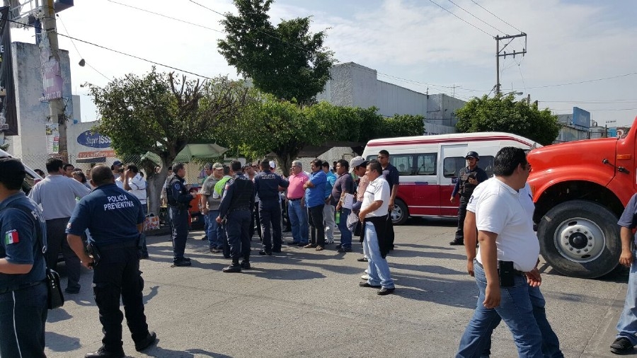 Transportistas bloquearon las principales entradas a Jojutla