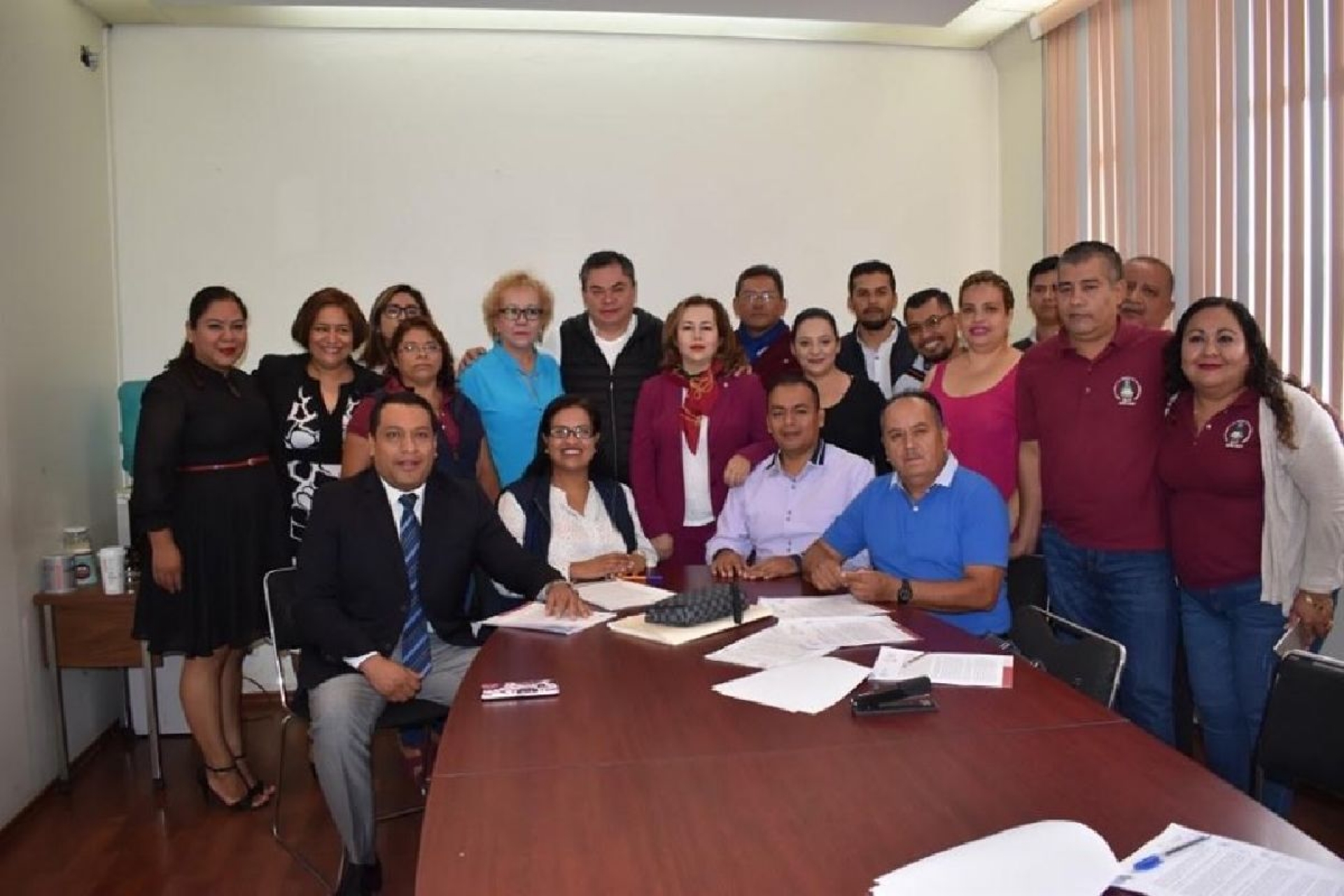 Acuerdan Gobierno de Jiutepec y trabajadores de base condiciones generales trianuales