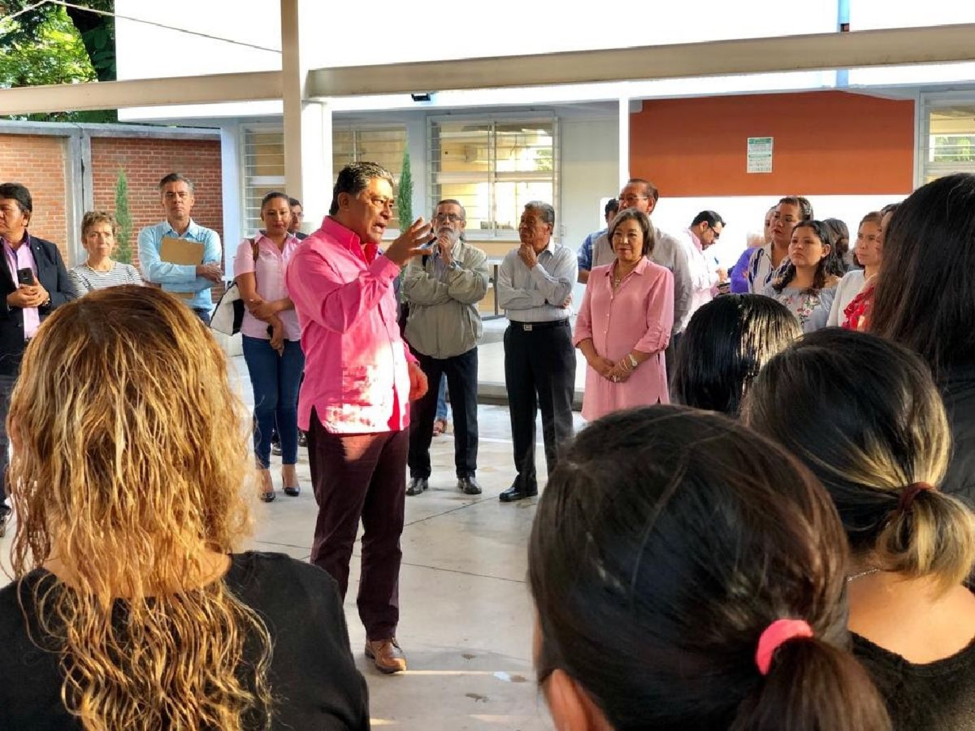 Celebran docentes primera sesión de Consejo Técnico 2019