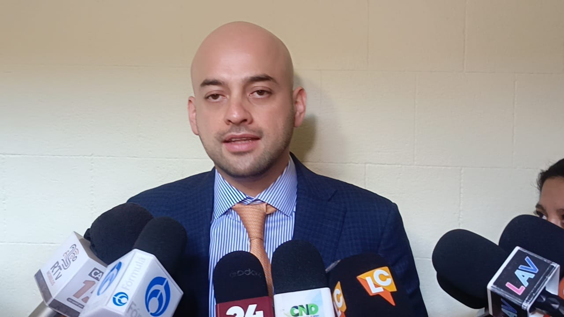 Abre diálogo y atiende inquietudes Mesa de Paz y Seguridad con sector empresarial