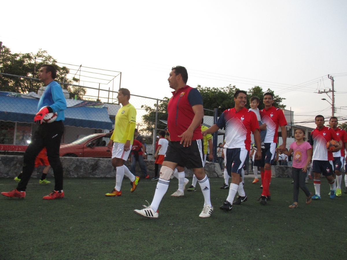 Inicia la acción