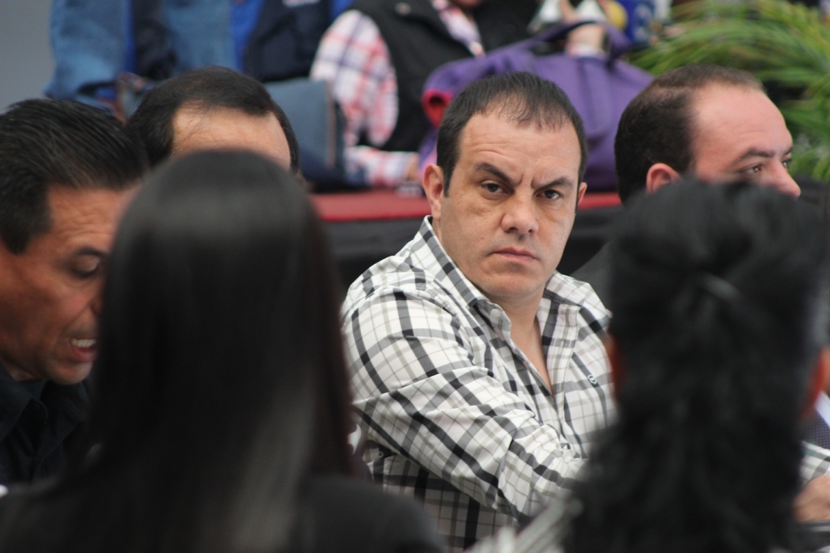 Obtiene alcalde nuevo amparo