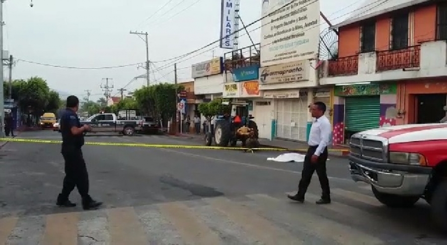 Muere policía atropellada en Tlaquiltenango