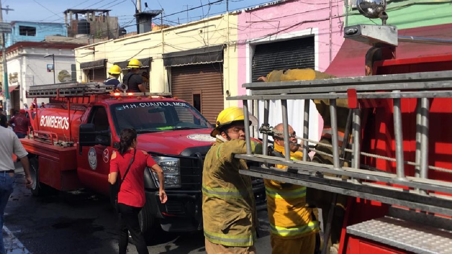 Bomberos de Cuautla suspenden colecta ante denuestos