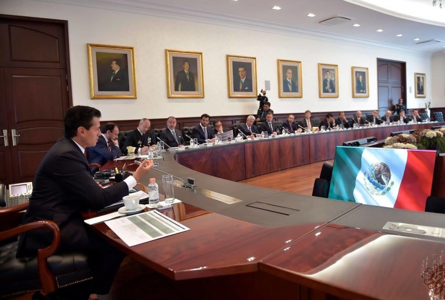 Peña Nieto se reúne con Gabinete tras jornada electoral