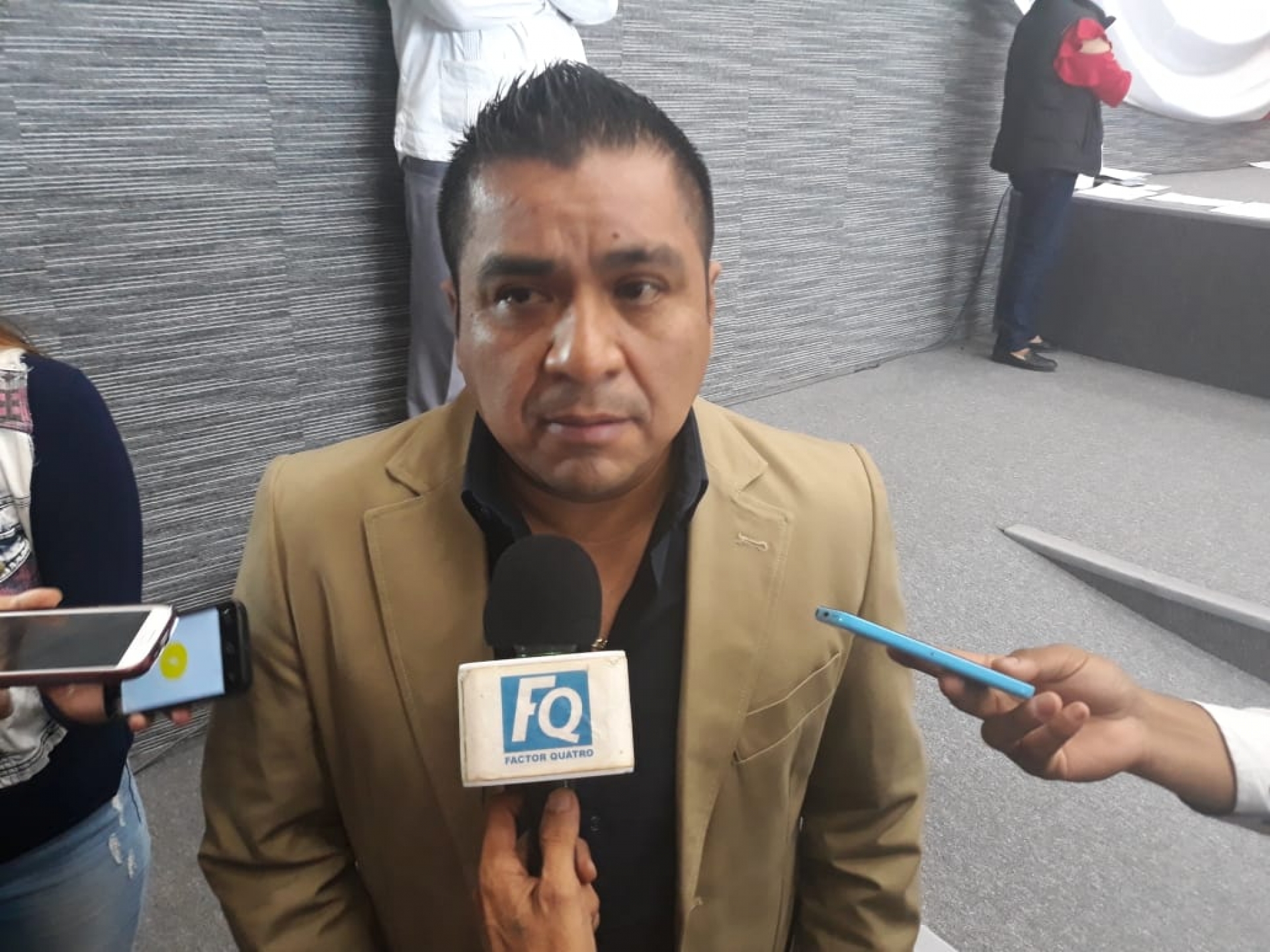 Refiere diputado que hay más de 400 damnificados por inundaciones