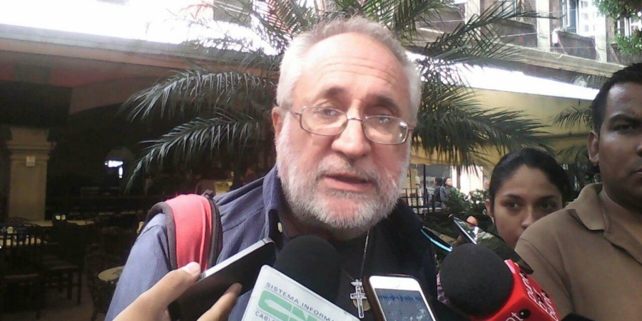 Se generan diálogos para comenzar exhumación de cuerpos en fosas de Tetelcingo: Javier Sicilia