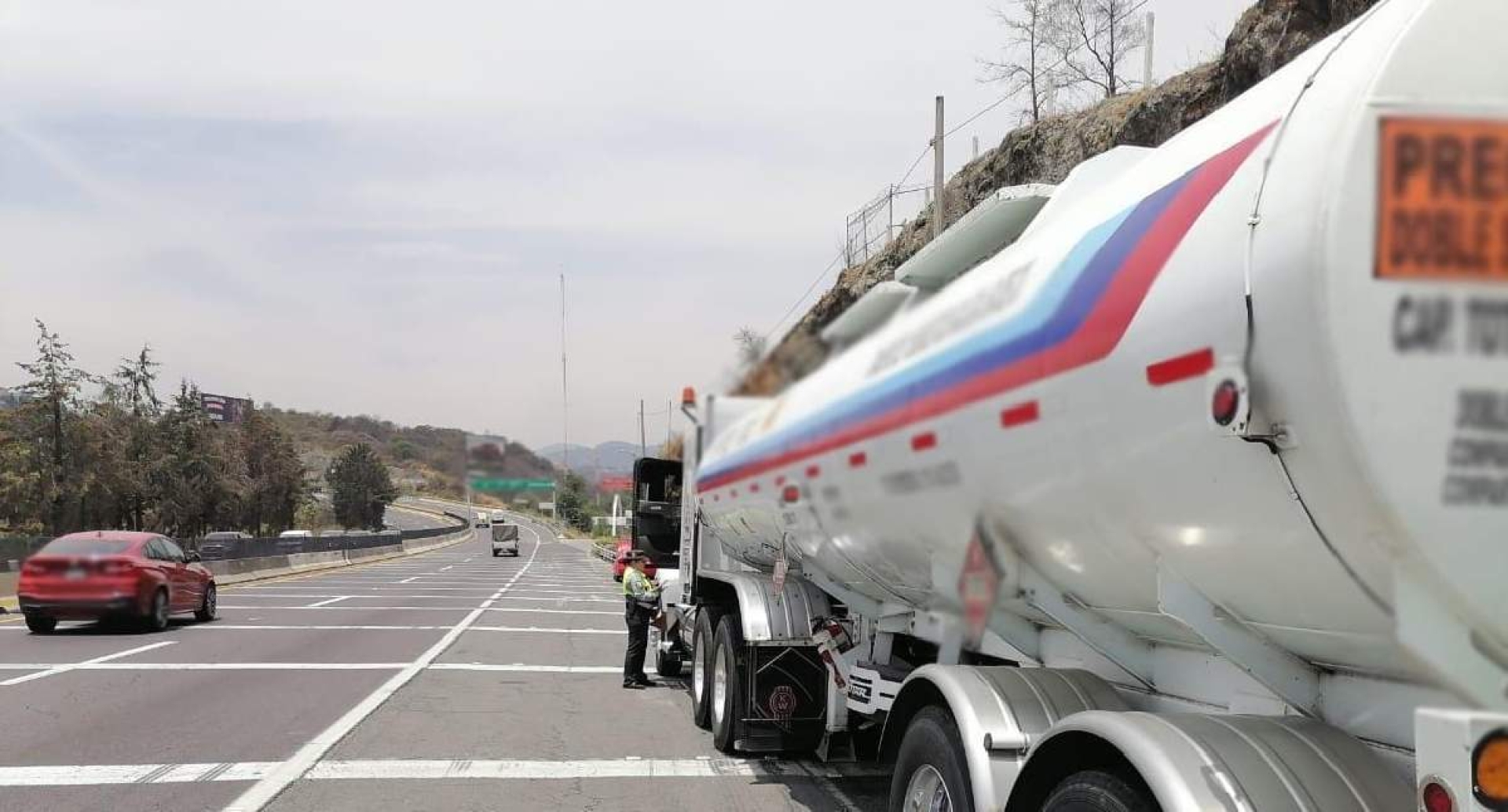 Camioneros anuncian protestas por inseguridad