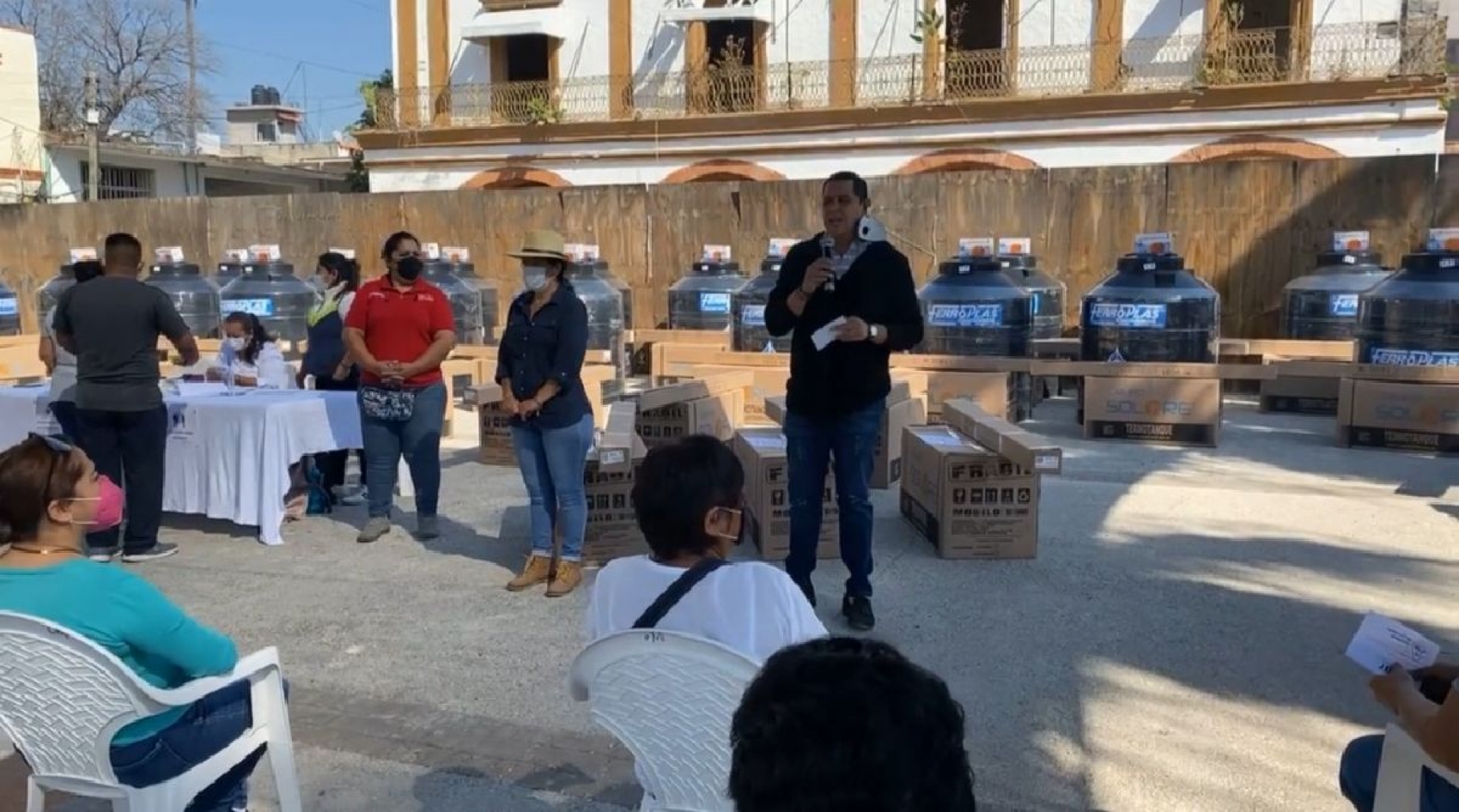 Realizan nueva entrega de paquetes solares en Jojutla