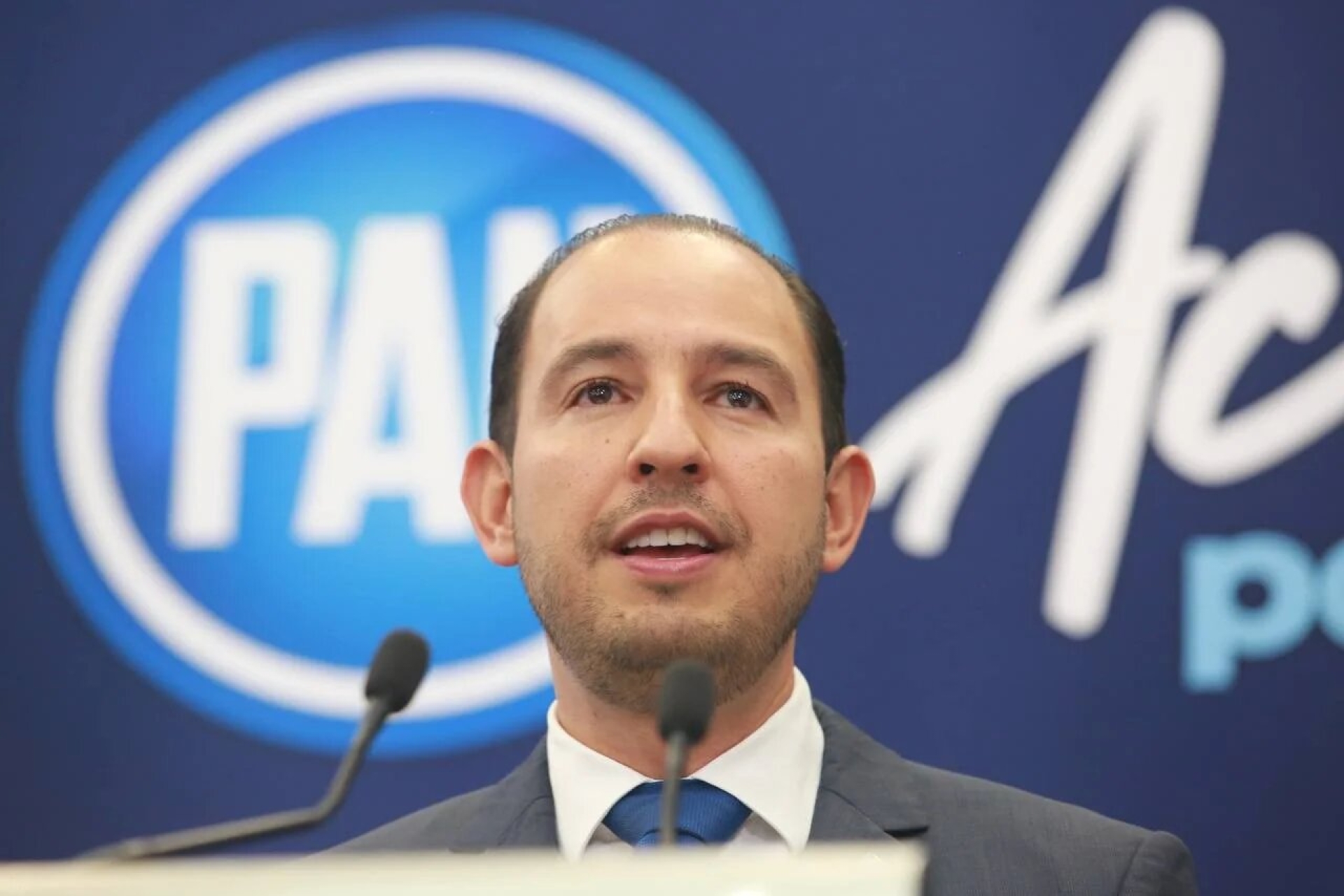 Marko Cortés y Felipe Calderón discuten responsabilidad de 'la caída' del PAN