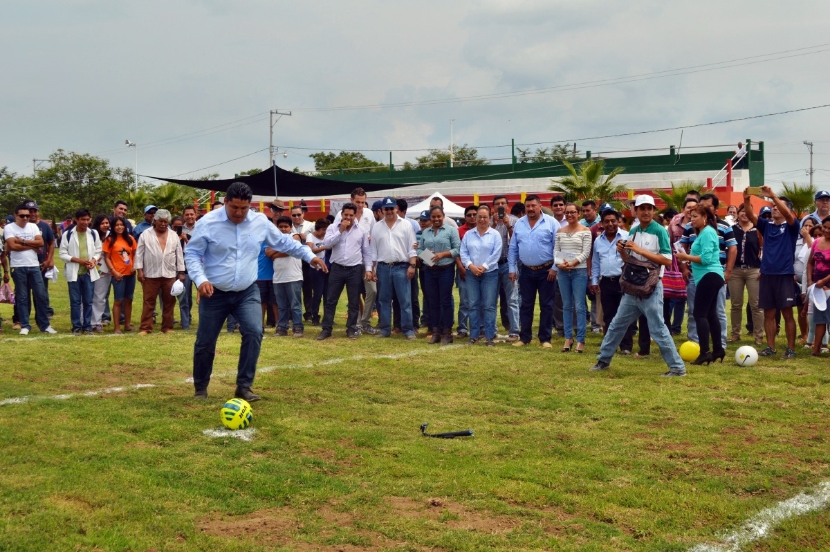 Inaugura Francisco Sánchez obras por más de tres millones de pesos en Yecapixtla