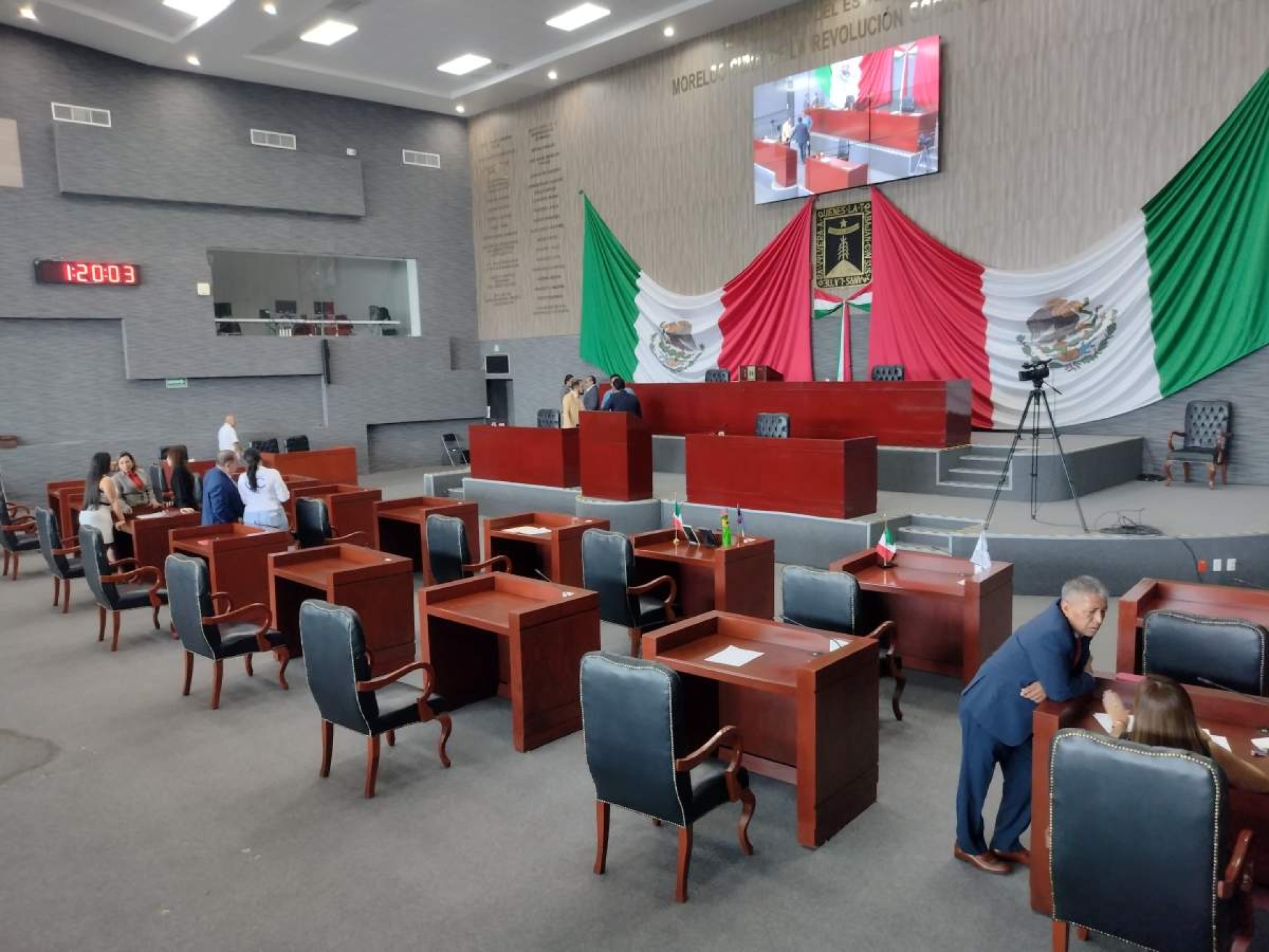 Aprobó el Congreso pensiones turbias