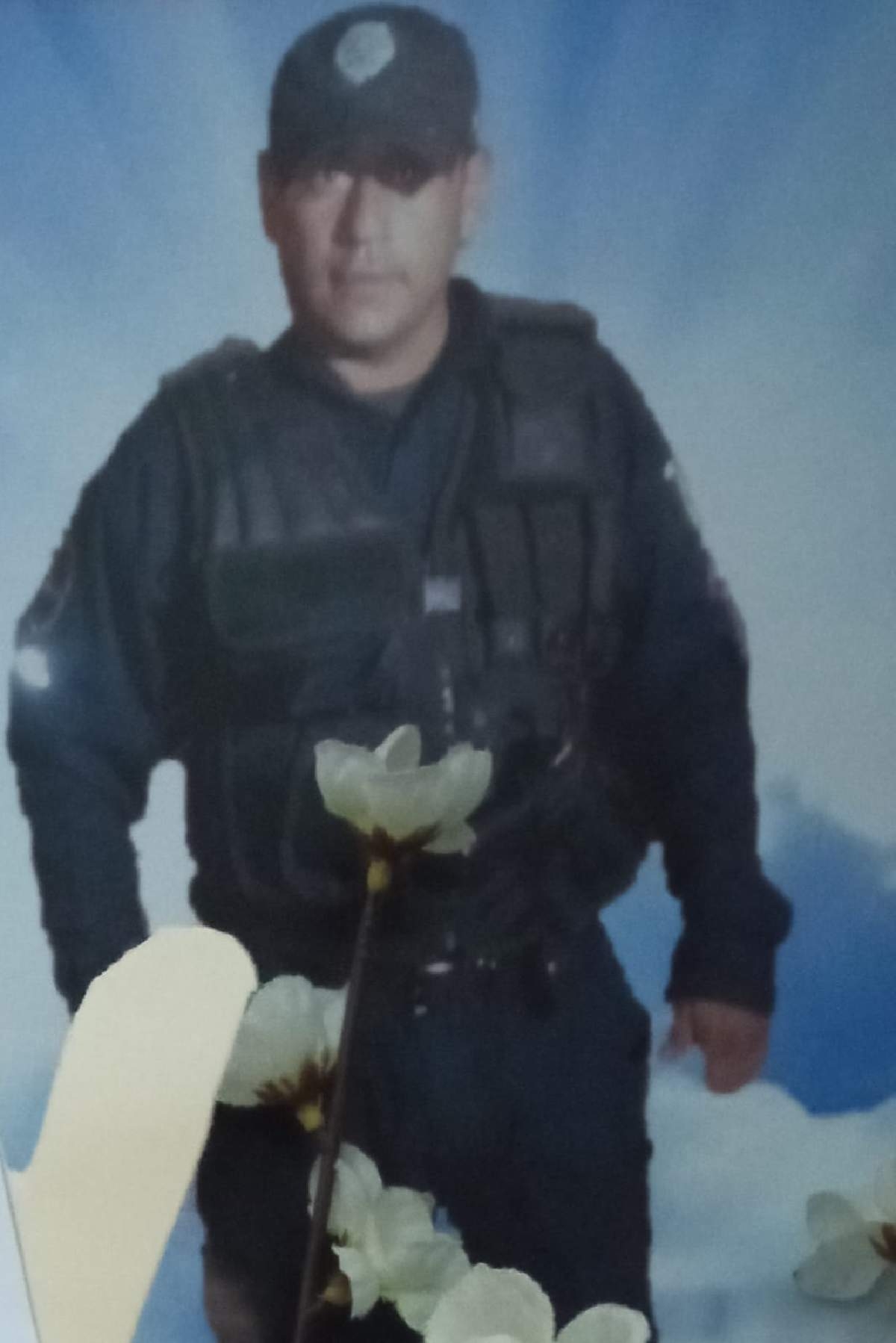 Viuda de policía ixtleco asesinado exige indemnización