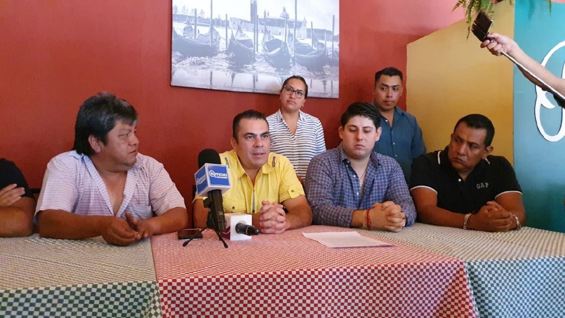 Empresarios de Cuautla se suman a campaña de sanidad