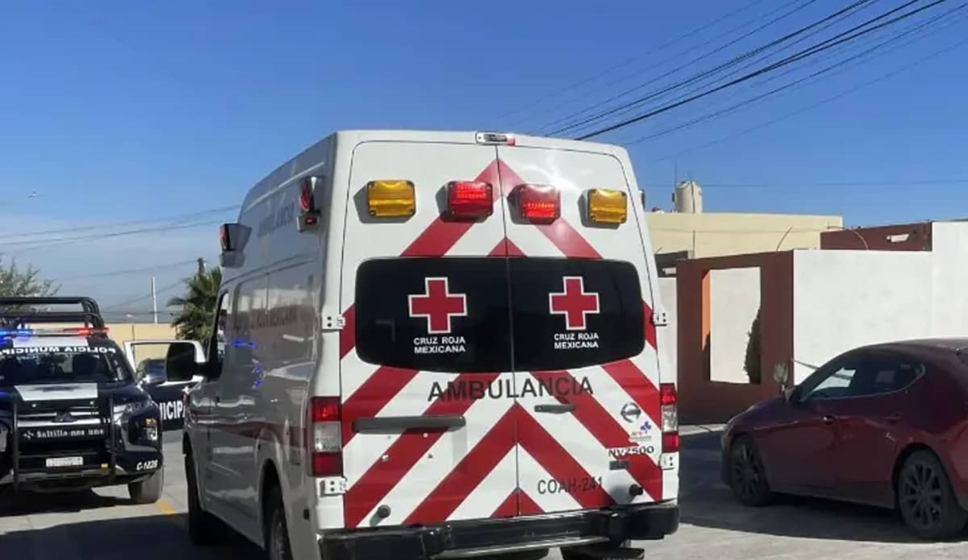 Localizan a una mujer herida dentro de una casa