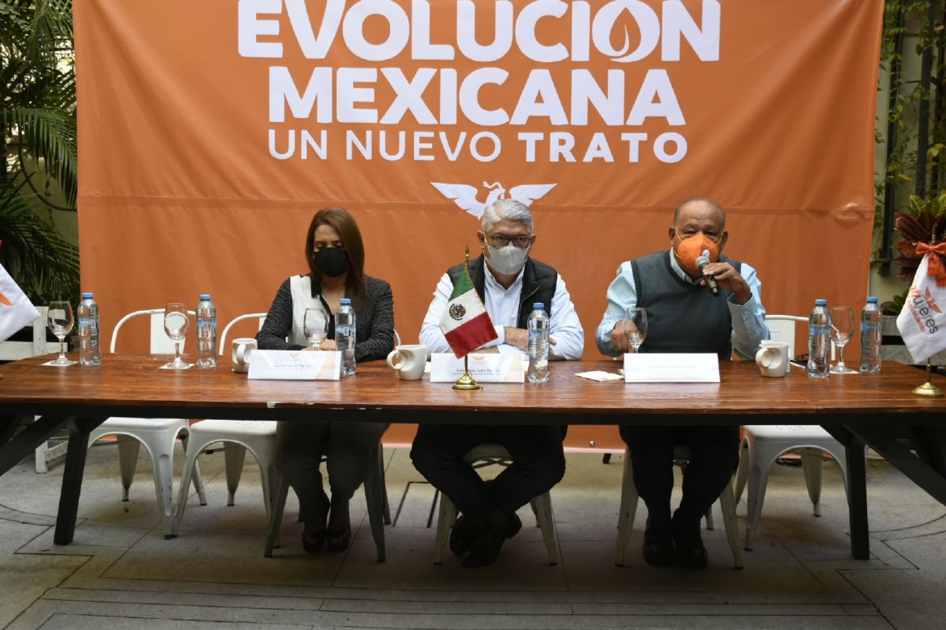 Jaime Álvarez aún milita en Movimiento Ciudadano