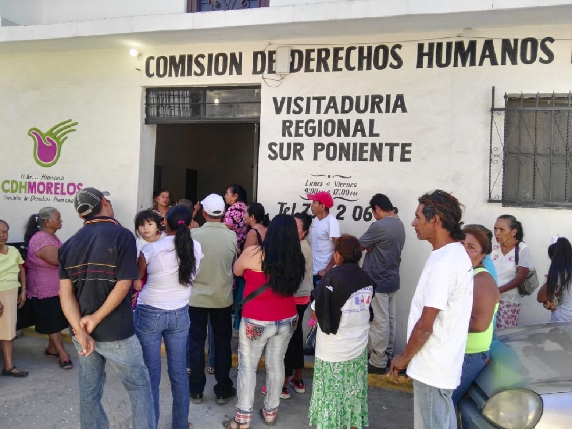Con protesta pacífica damnificados de Puente de Ixtla piden ayuda ante Derechos Humanos en Jojutla