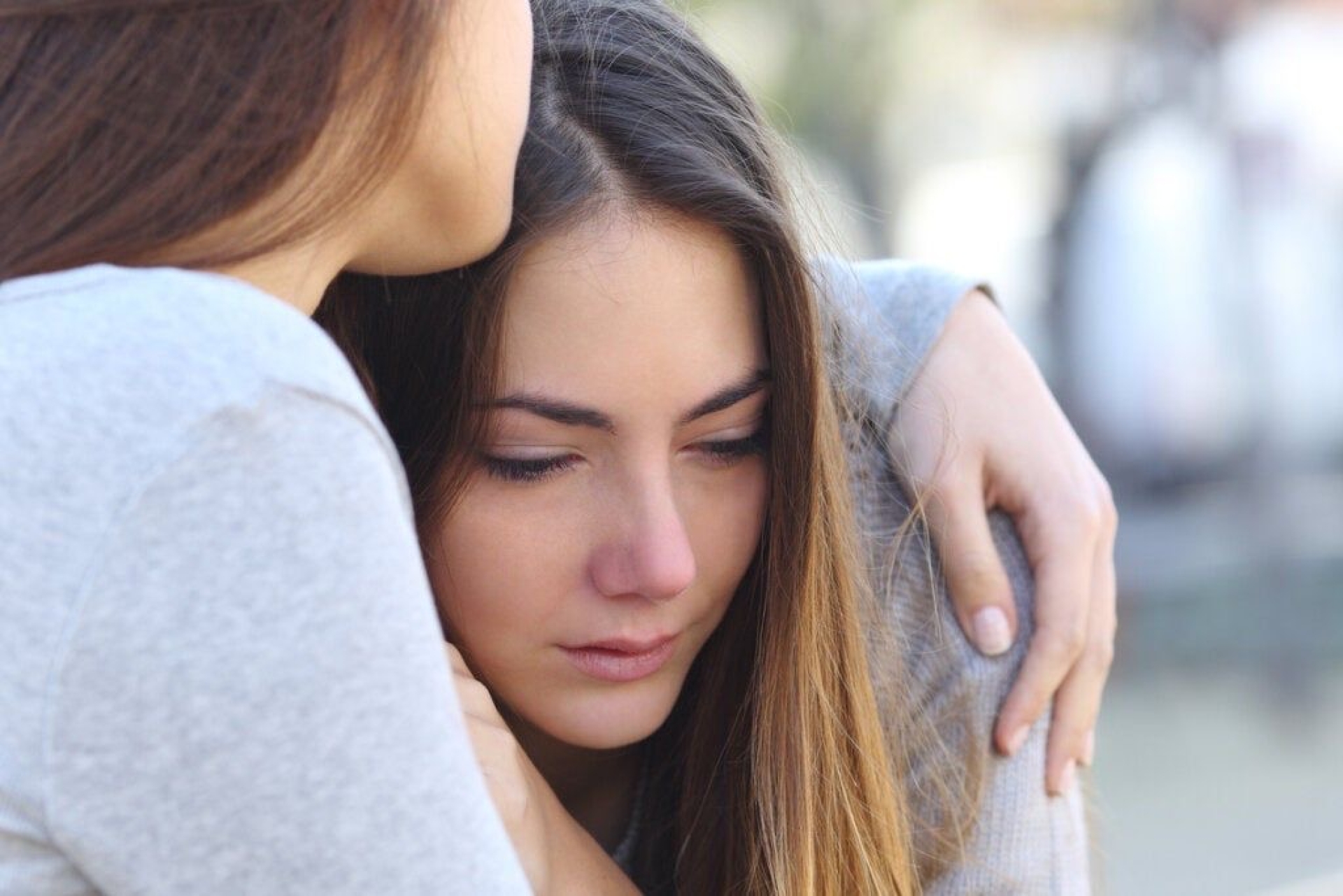 Por qué las emociones no deben reprimirse: claves para comprender su importancia