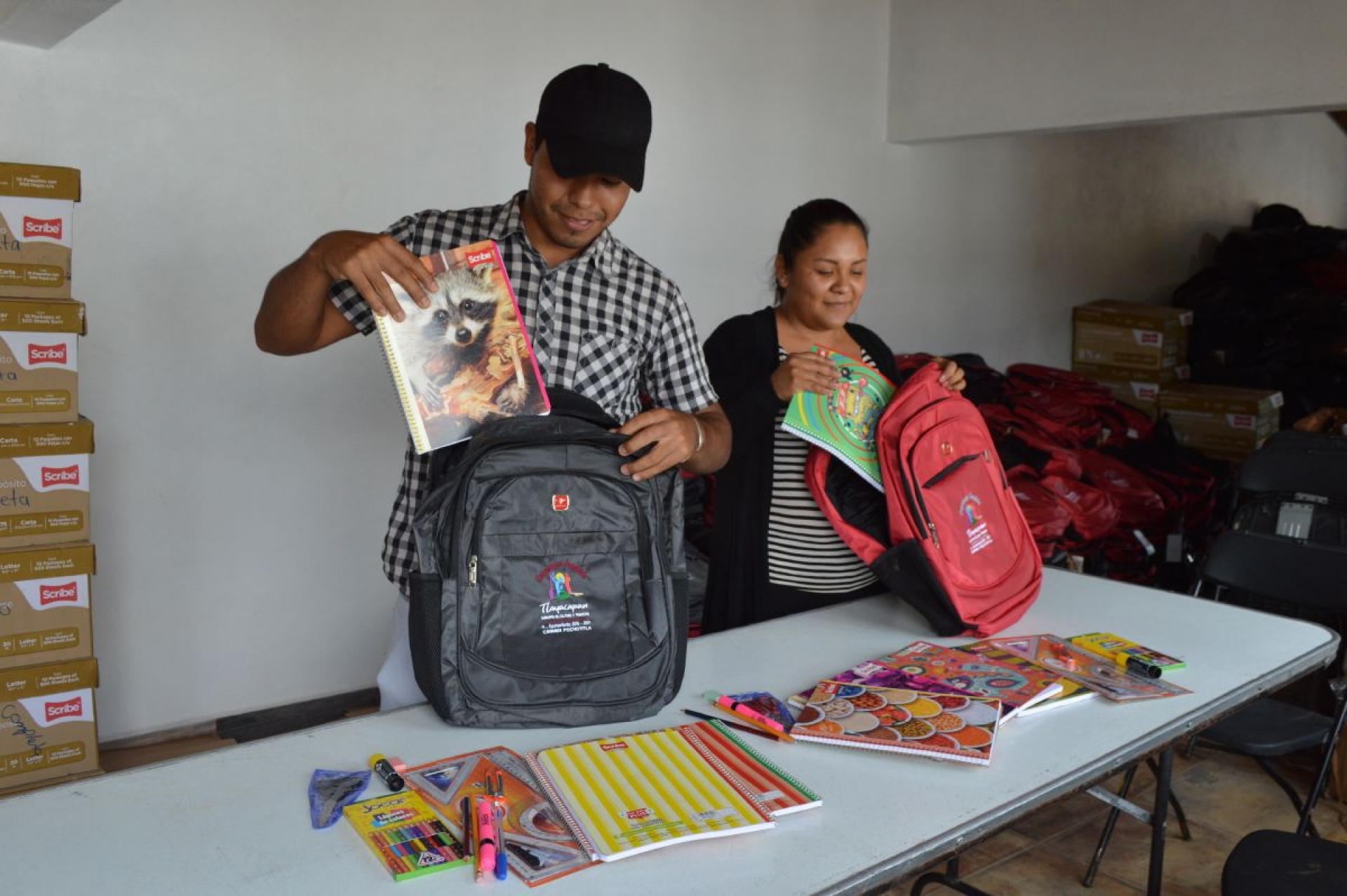 Alistan paquetes escolares que entregarán a alumnos de Tlayacapan
