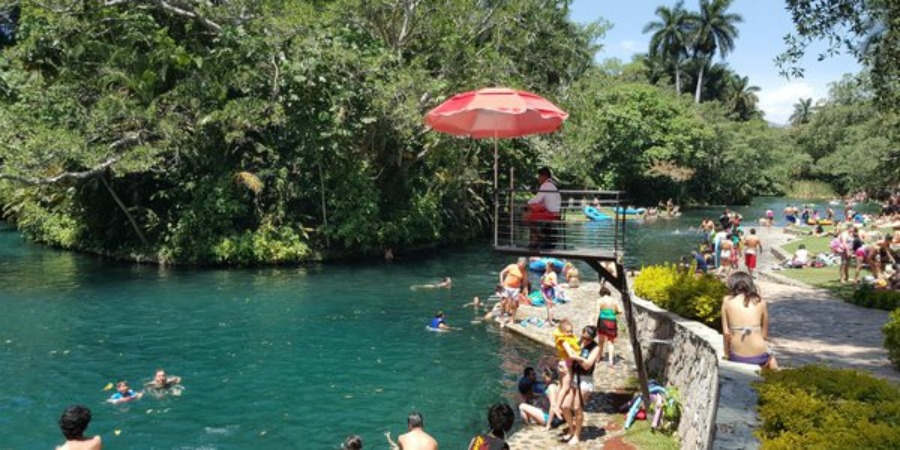 Reporta Protección Civil gran afluencia de visitantes en balnearios de Morelos