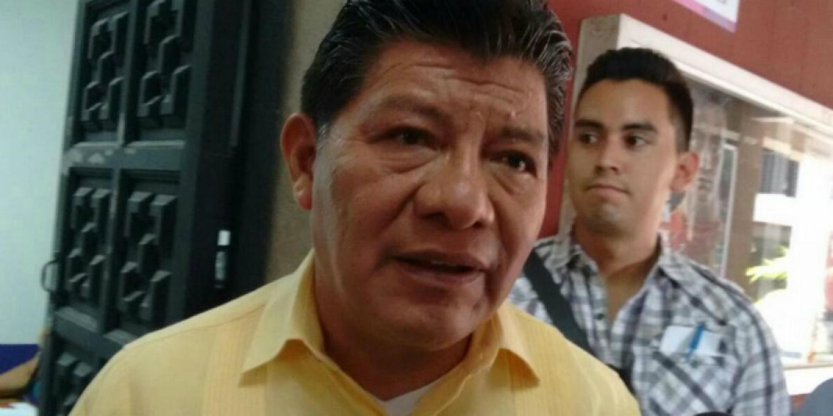 Llama Quiroz Medina a alcaldes "a que actúen con absoluta responsabilidad en la expedición de licencias"