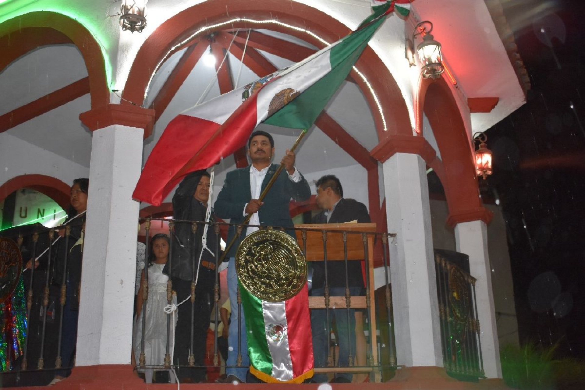 Celebró Jairzinho Saldaña el aniversario de la Independencia de México