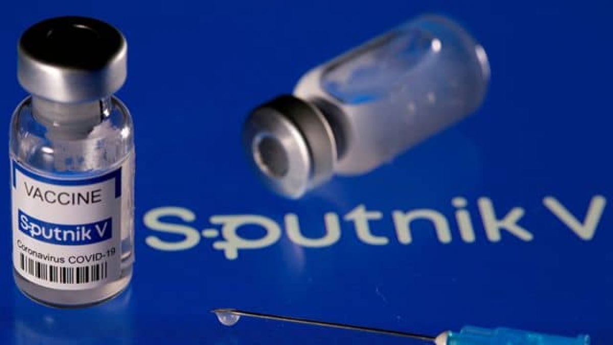 Estados Unidos mantendrá restricciones para extranjeros vacunados con "Sputnik V"
