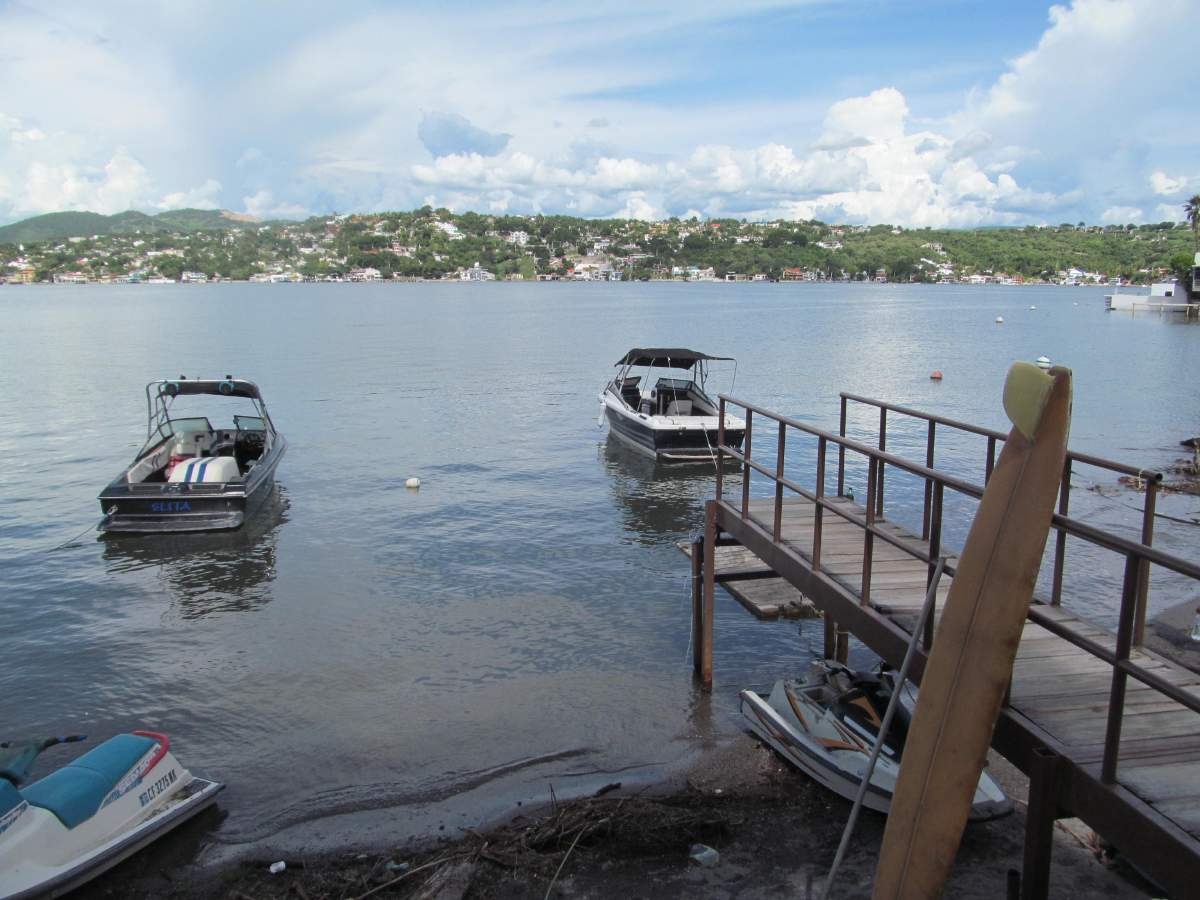 Crece flujo de visitantes a Tequesquitengo