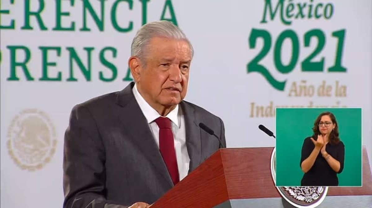 AMLO vuelve a criticar a la UNAM, "es lamentable que se haya derechizado"