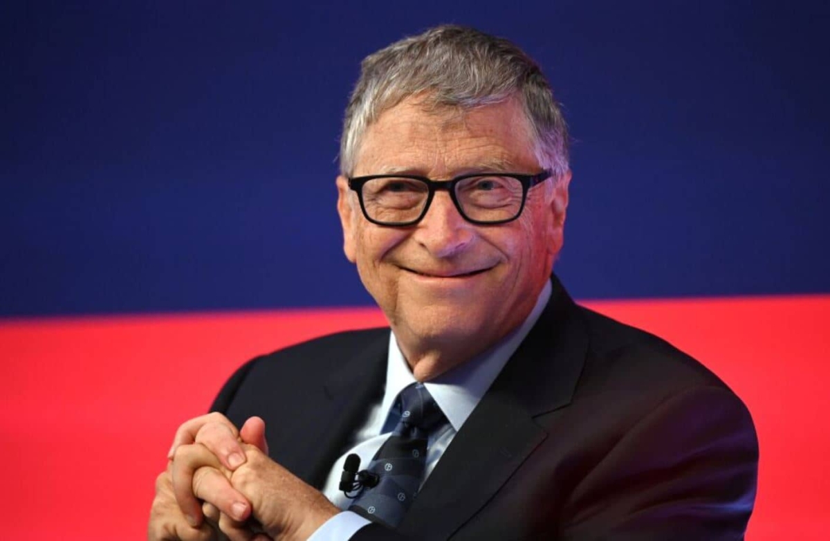Bill Gates aconseja a México invertir más en educación y menos en petróleo
