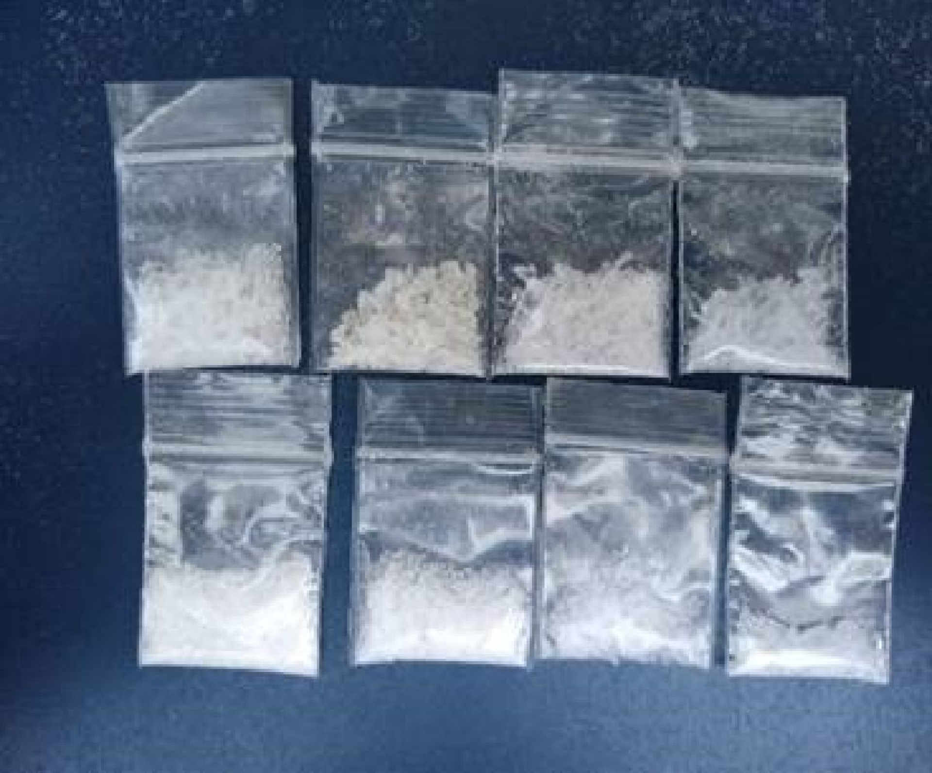 Hallan “cristal” entre las pertenencias de un adolescente