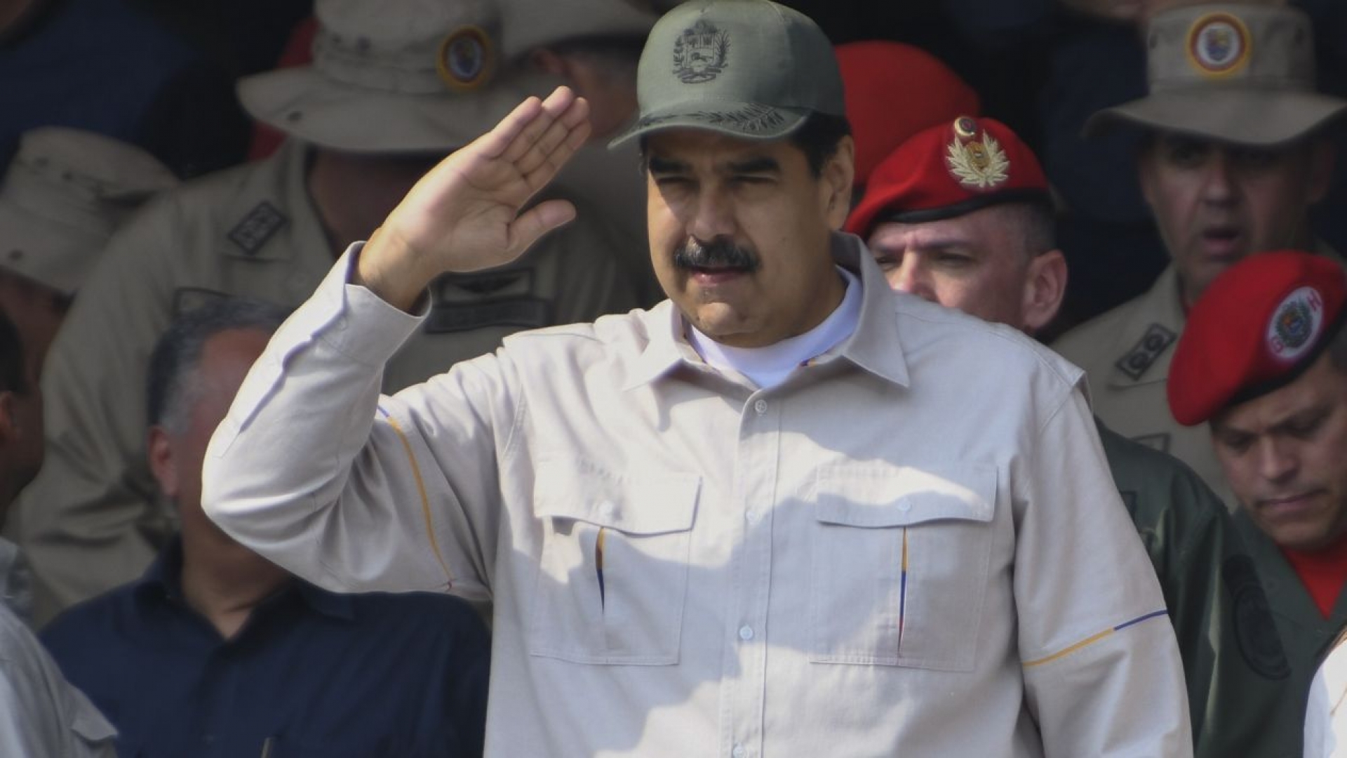 Maduro 'despierta' a Venezuela con mensaje madrugador tras violencia en el país