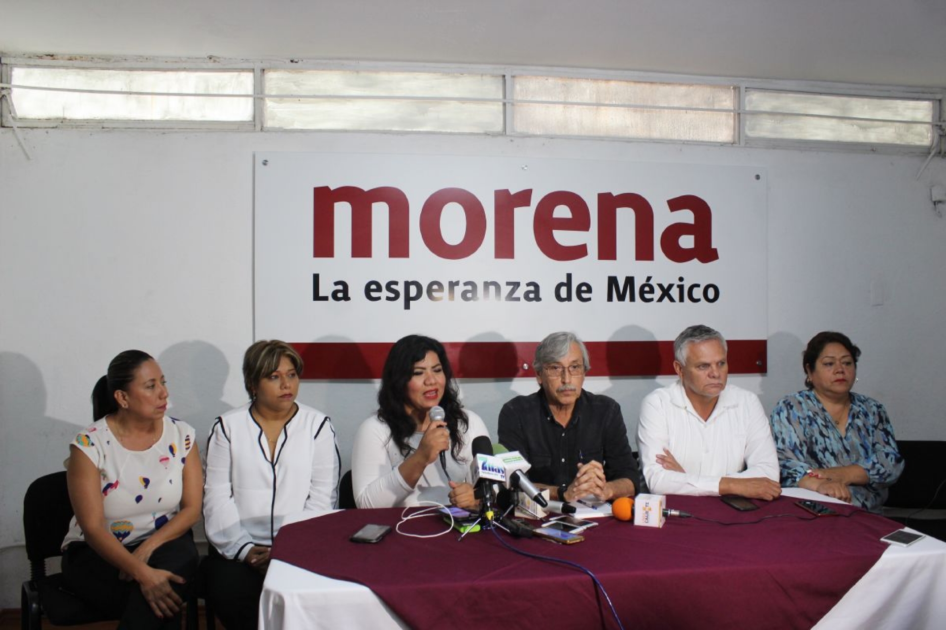 Morenistas desmienten a Yeidckol; Blanco pide a dirigente no intervenir en Morelos