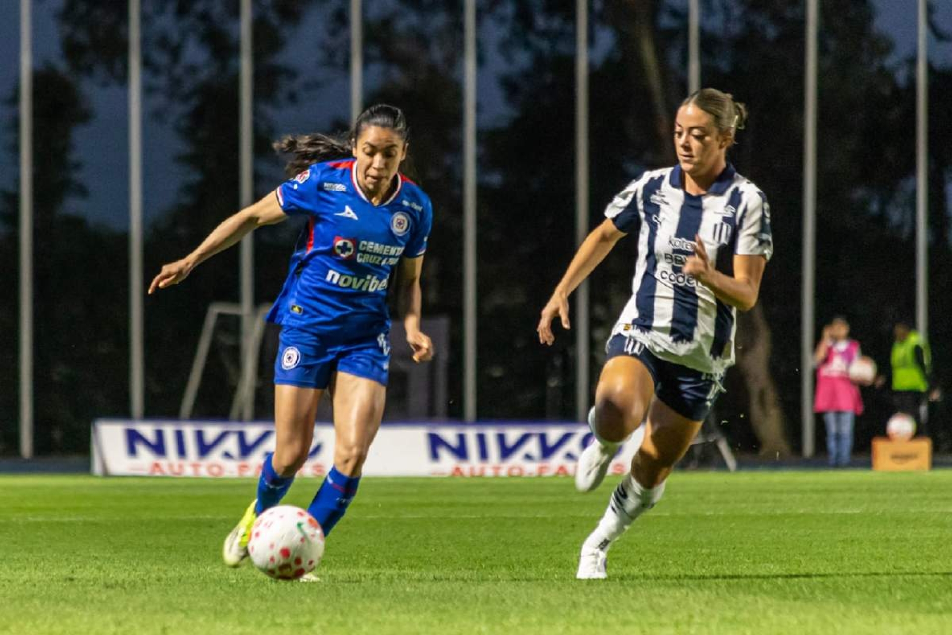 Quiere Cruz Azul Femenil hacer historia