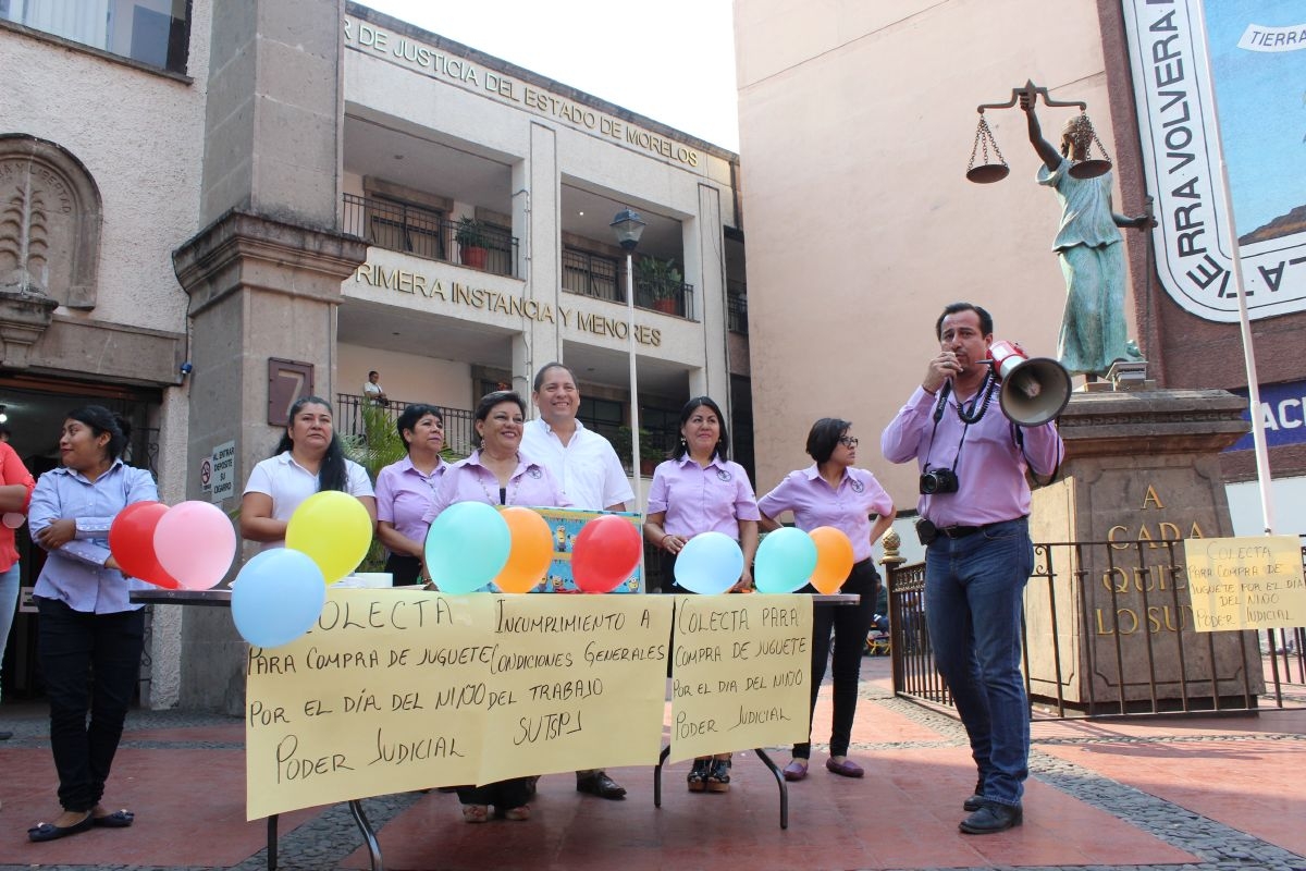 Realizan en TSJ colecta para festejo por el Día del Niño