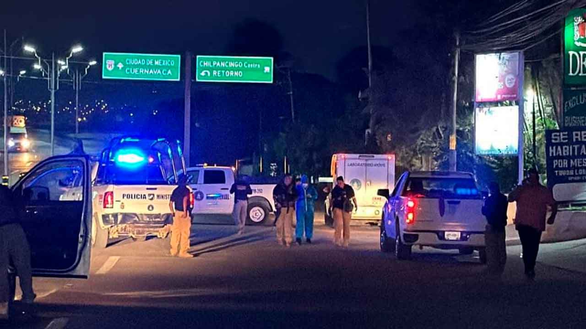 Encuentran 11 cuerpos en camioneta abandonada en Chilpancingo