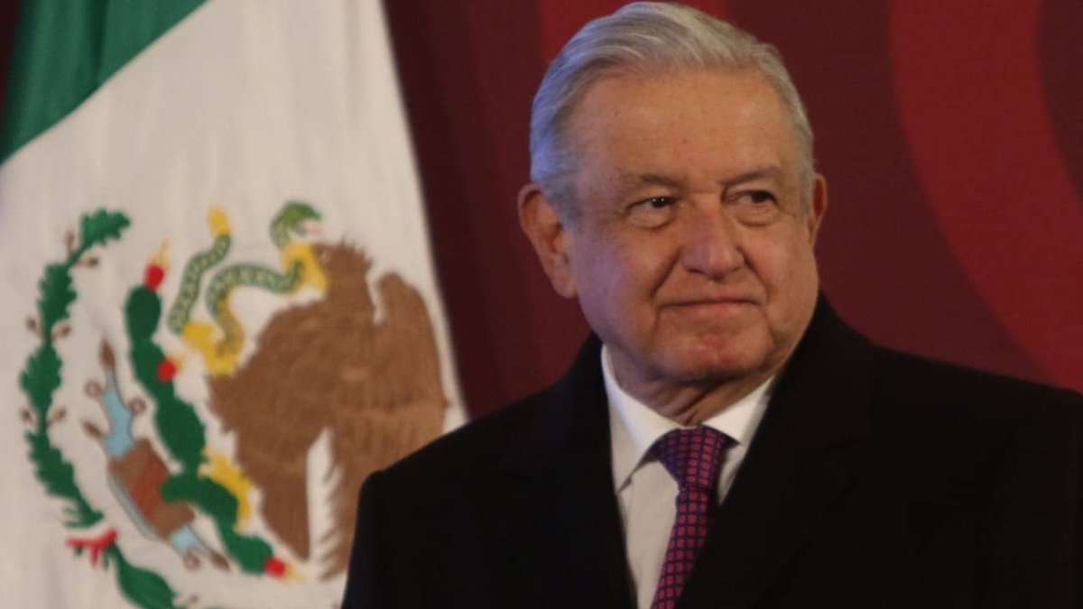 FGR investiga empresas "factureras" y ya hay órdenes de aprehensión: AMLO