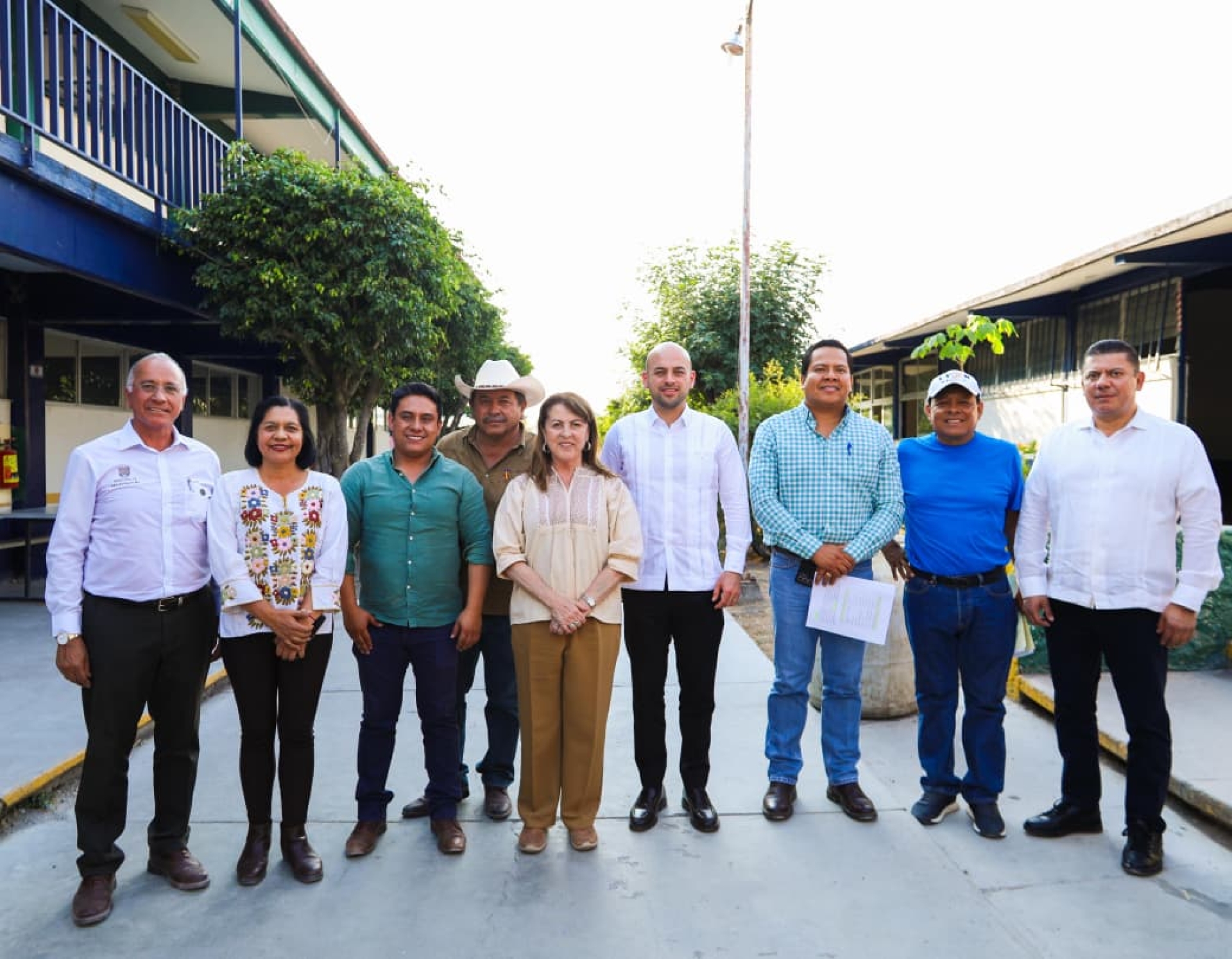Acuerda Margarita González Saravia coordinación regional con alcaldes de la zona oriente