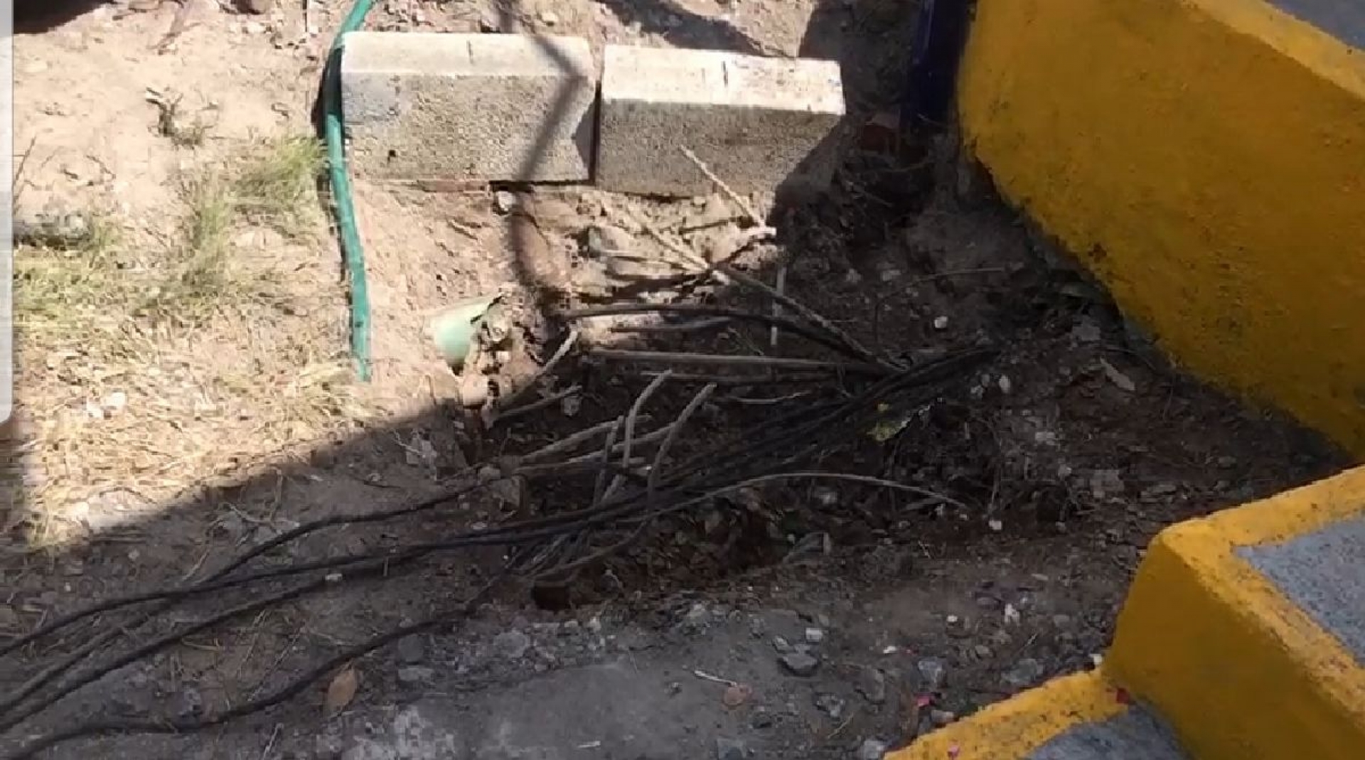 Ladrones dejan sin luz a alumnos del CETIS 122 de Xoxocotla