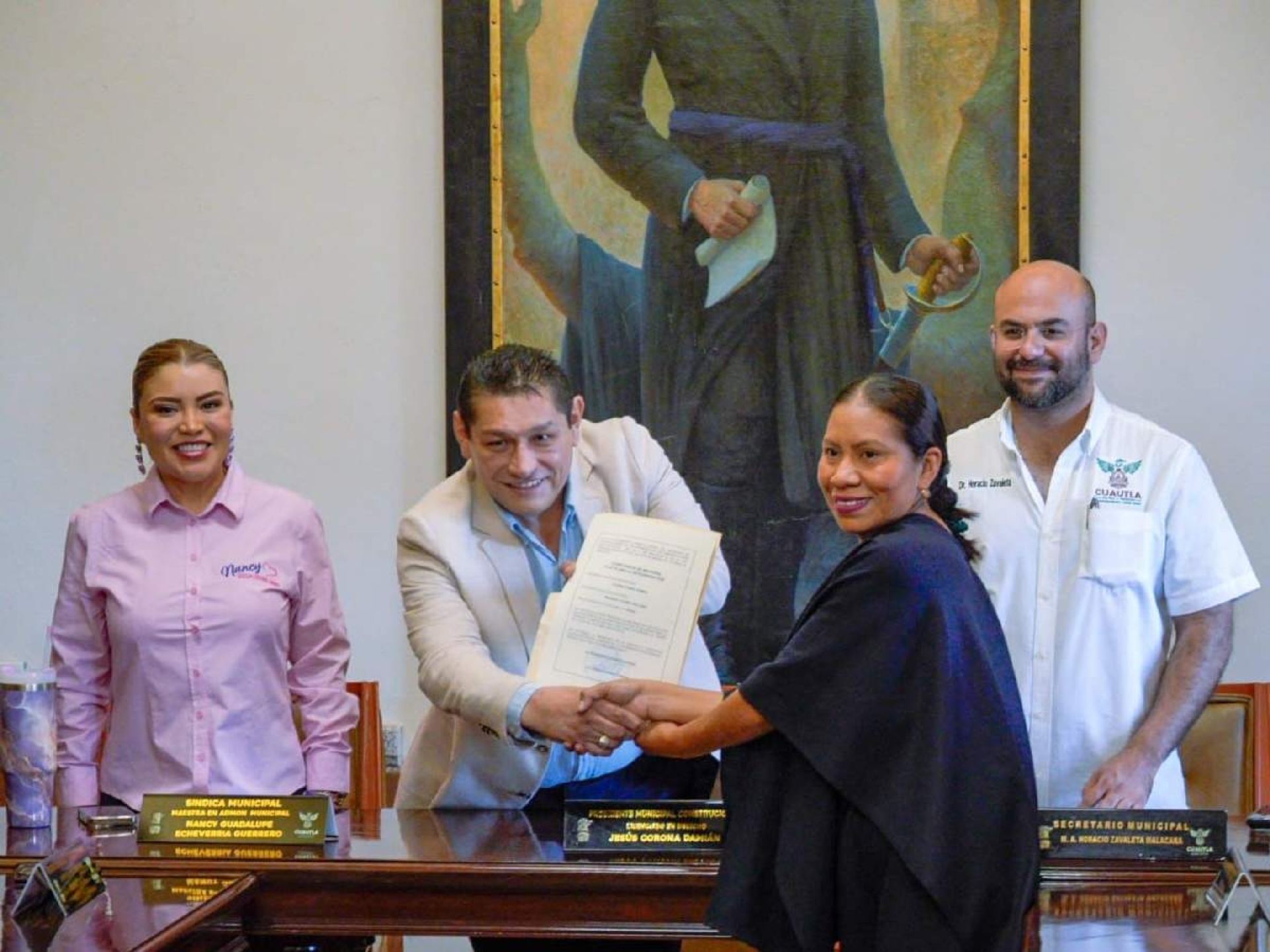 Recibe delegada de Tetelcingo constancia de mayoría