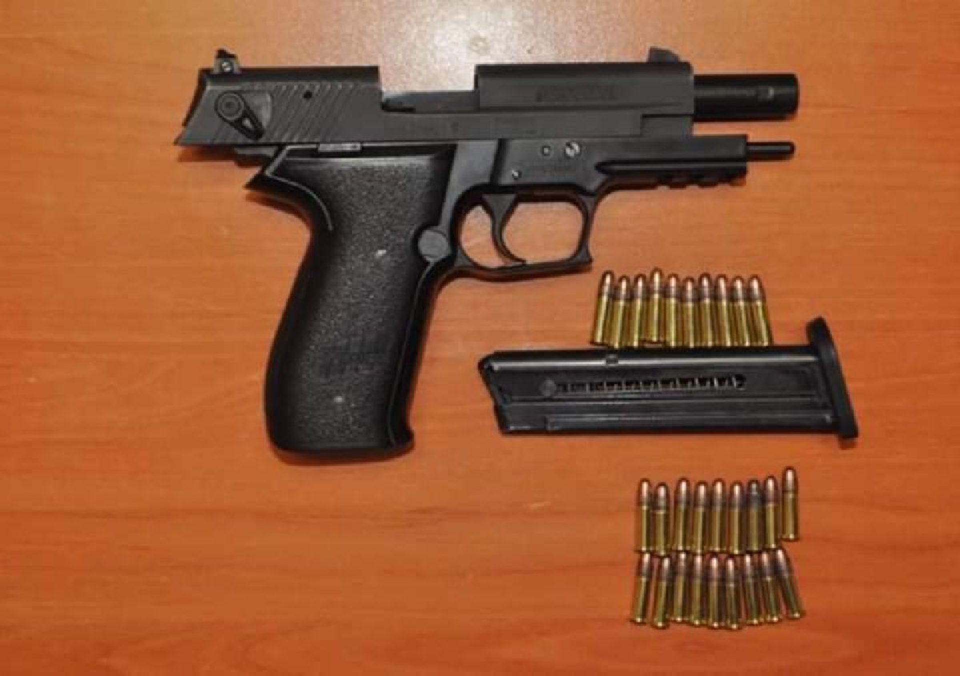 Atrapan a adolescente armado en Temixco