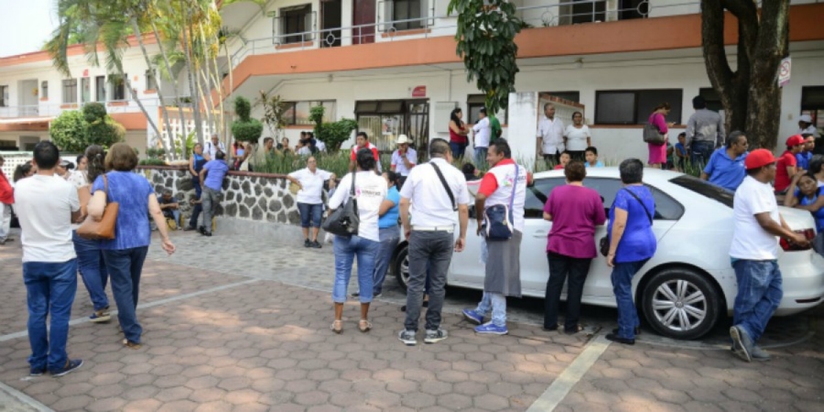 Protestan comerciantes ambulantes en el Ayuntamiento de Cuernavaca