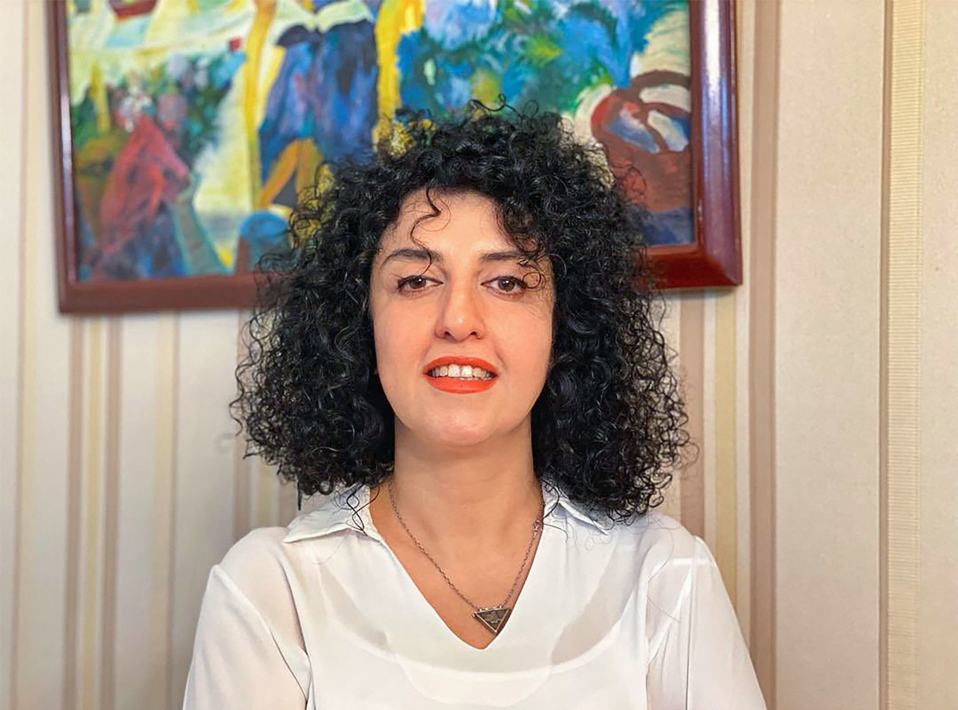 Activista iraní Narges Mohammadi gana el Premio Nobel de la Paz 2023