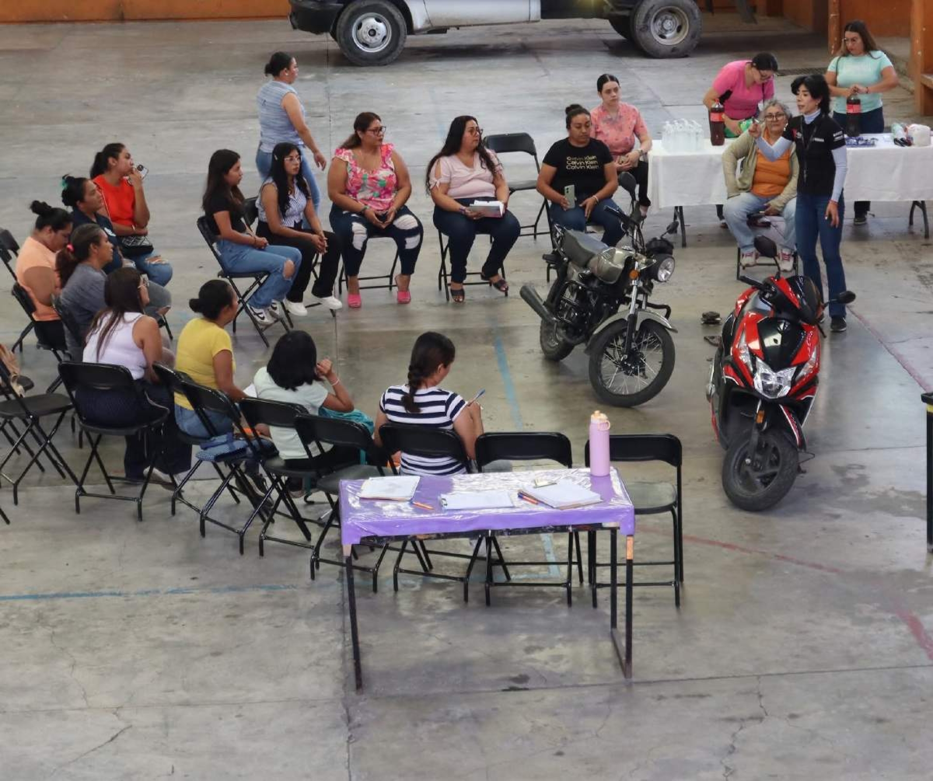 Mujeres de Mazatepec participan en taller 'Rodando Juntas'
